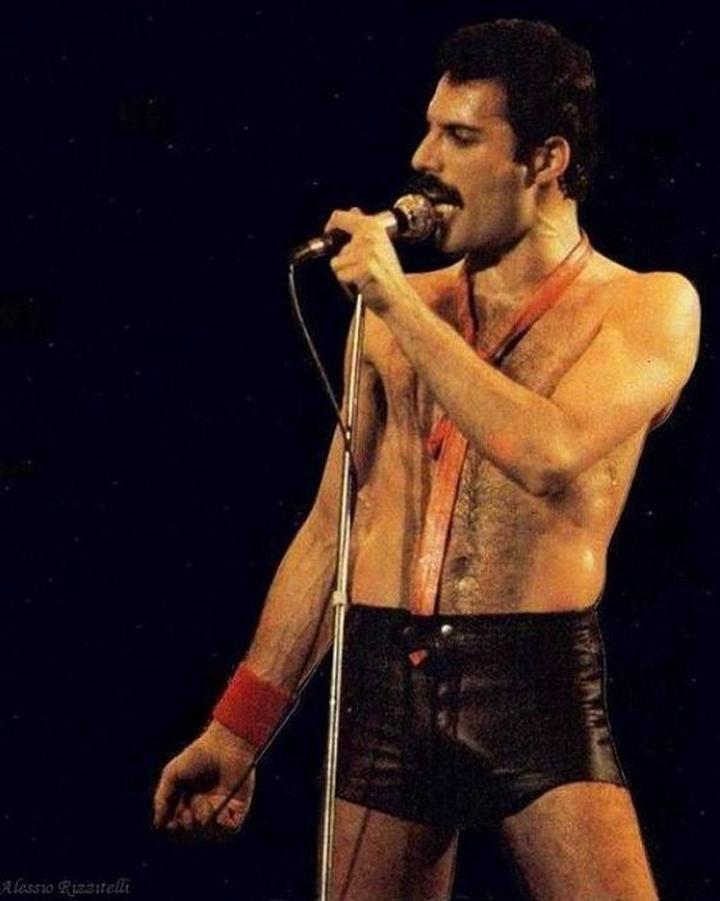 Wpływy lokalne na Mercury'ego