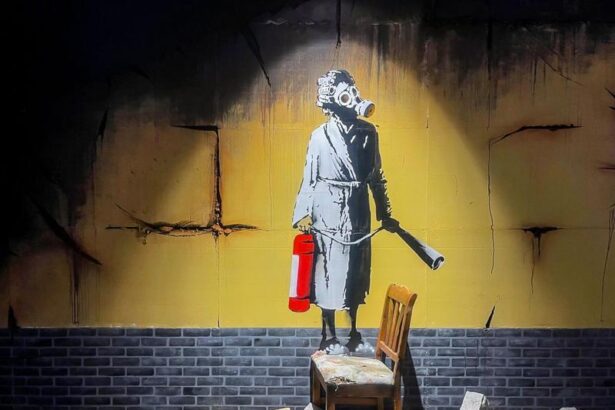 Kim jest Banksy? Odkrywamy tajemnice artysty, który ukrywa swoją tożsamość