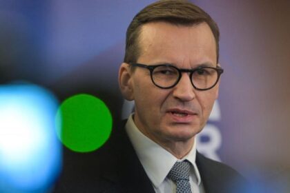Mateusz Morawiecki: niezapomniana historia życia i polityki w Polsce