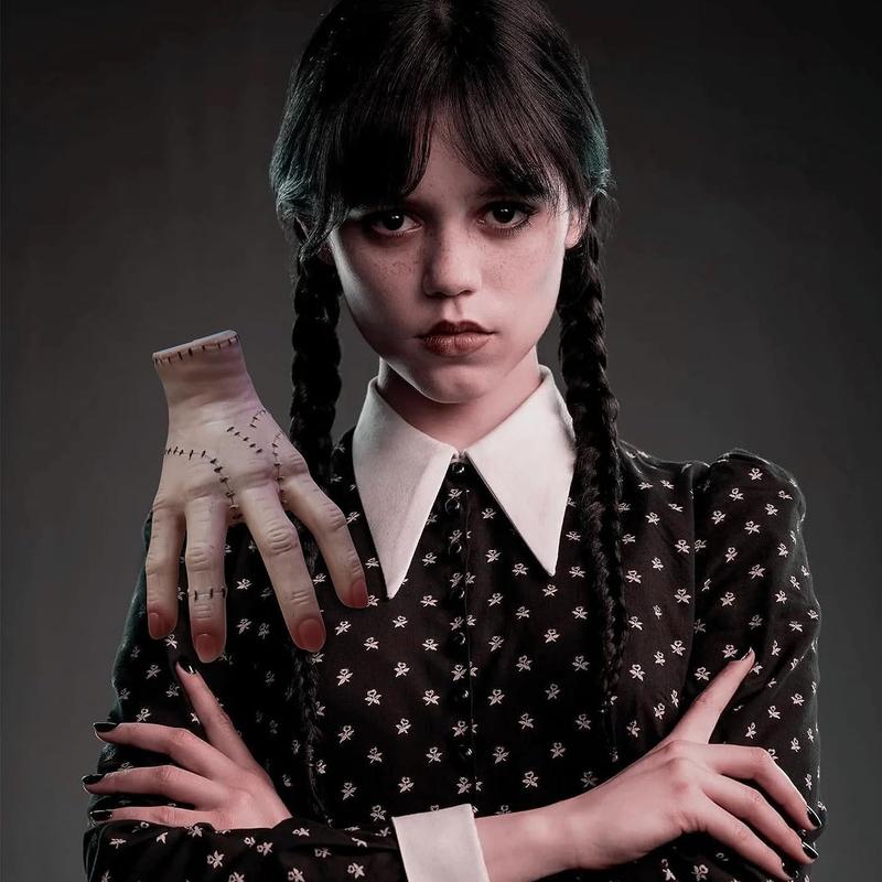 Odkryj tajemnice Wednesday – mroczna bohaterka z rodziny Addamsów