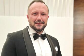 Mirosław Niewiadomski tenor – wiek i najważniejsze osiągnięcia w jego karierze