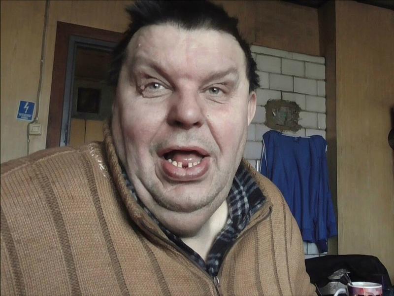 Gdzie mieszka Kononowicz? Odkryj jego aktualne miejsce zamieszkania i ciekawą historię