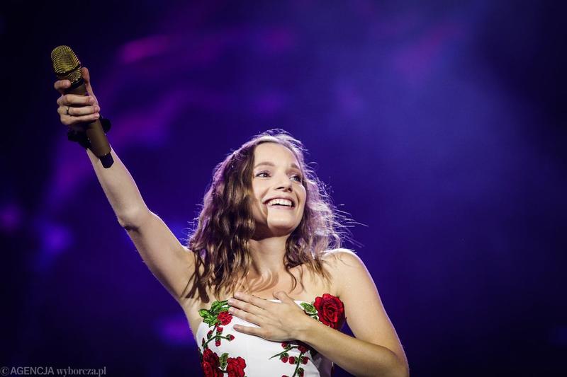 Gdzie obecnie mieszka Sanah? Odkryj, gdzie przebywa piosenkarka!